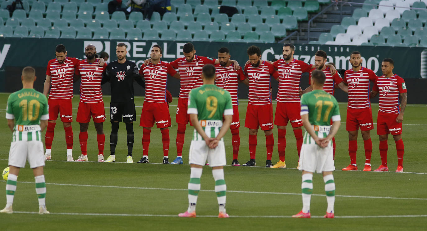 Fotos: Las mejores imágenes del Betis-Granada en el Benito Villamarín