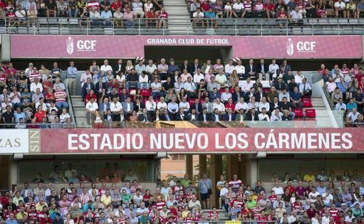 El Granada, obligado a despedir la temporada sin público las gradas de Los Cármenes