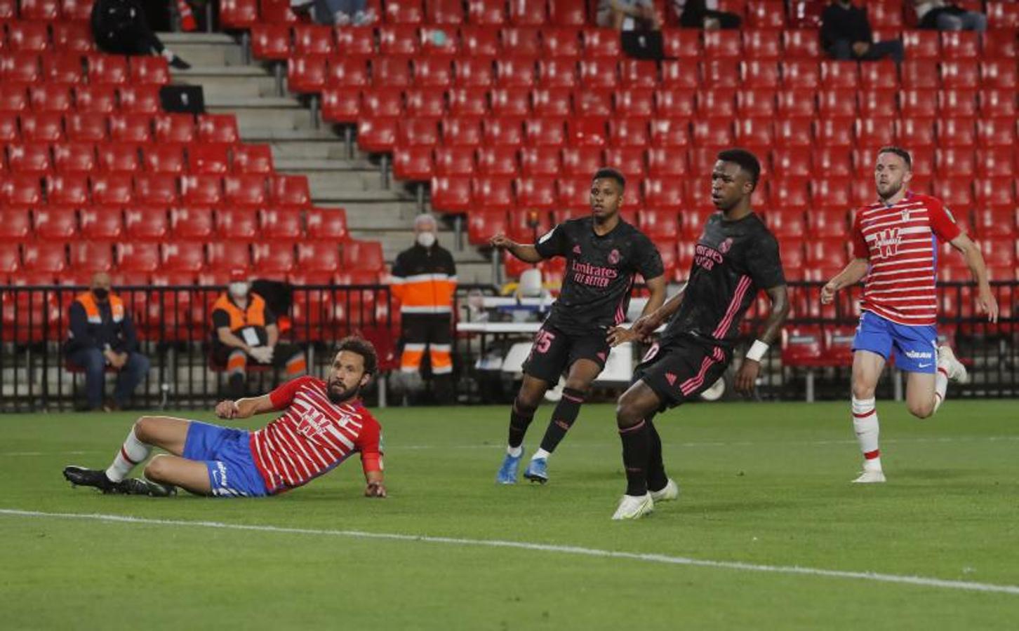 Fotos: Las mejores imágenes del Granada-Real Madrdi