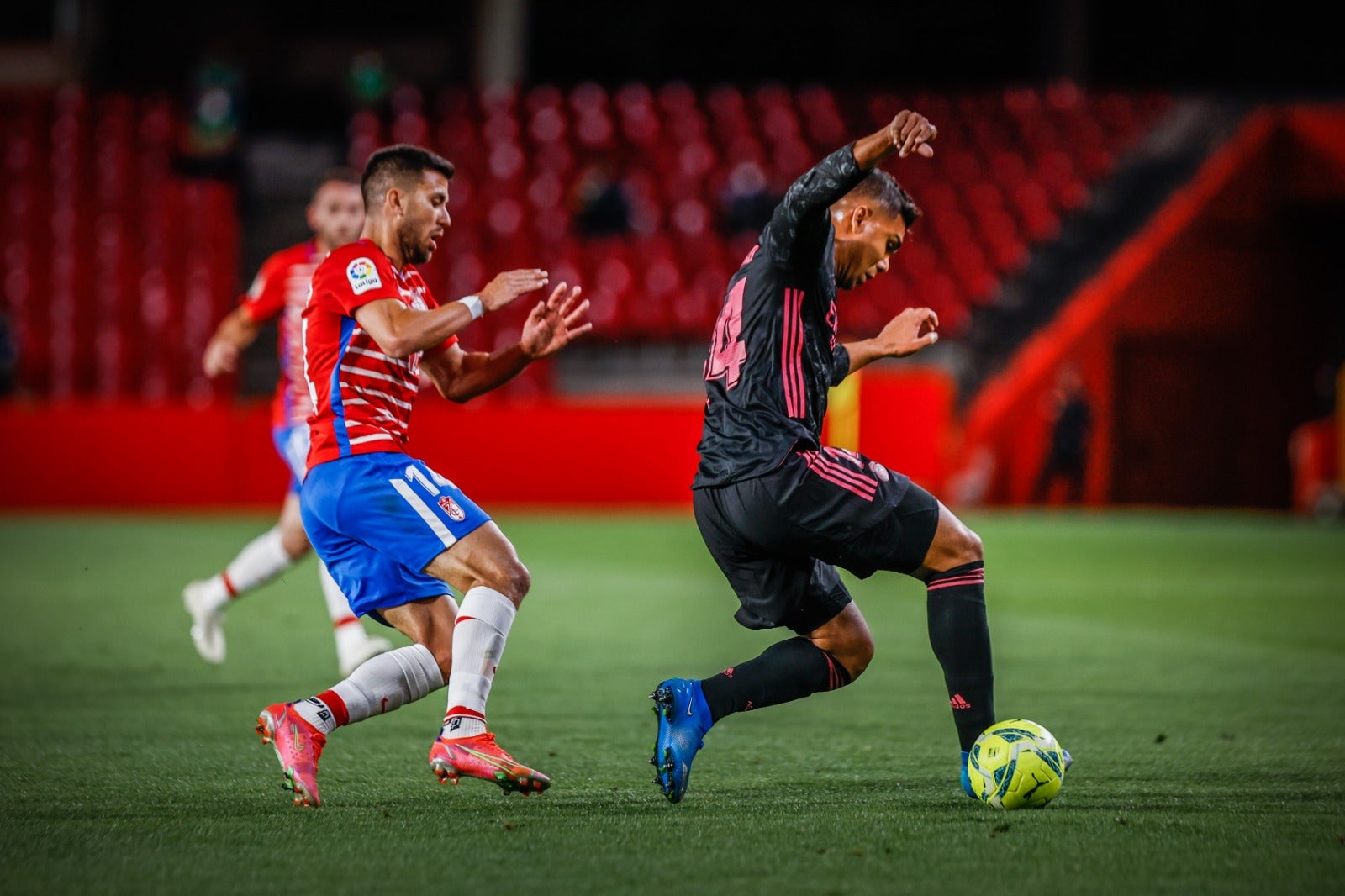 Fotos: Las mejores imágenes del Granada-Real Madrid