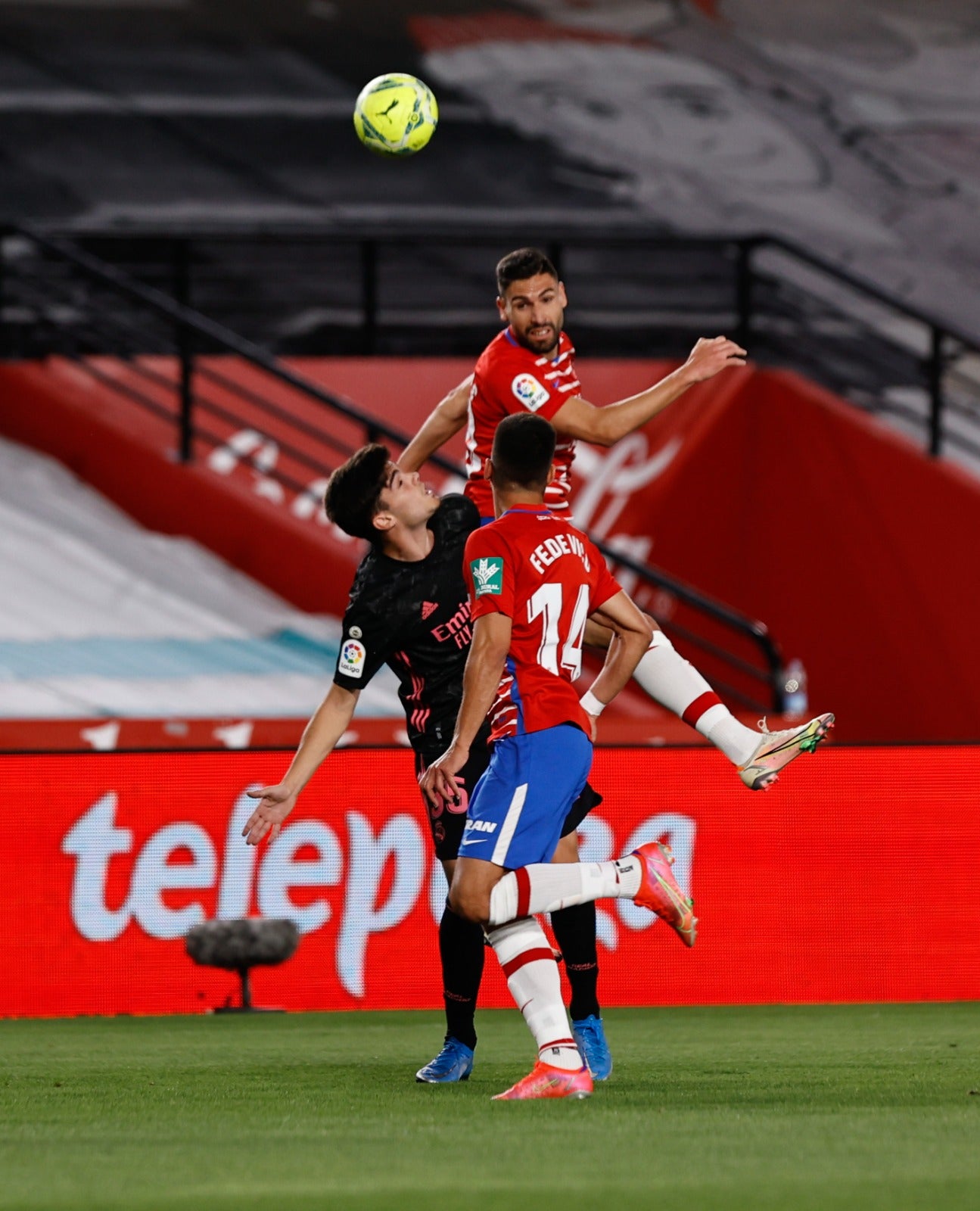 Fotos: Las mejores imágenes del Granada-Real Madrid