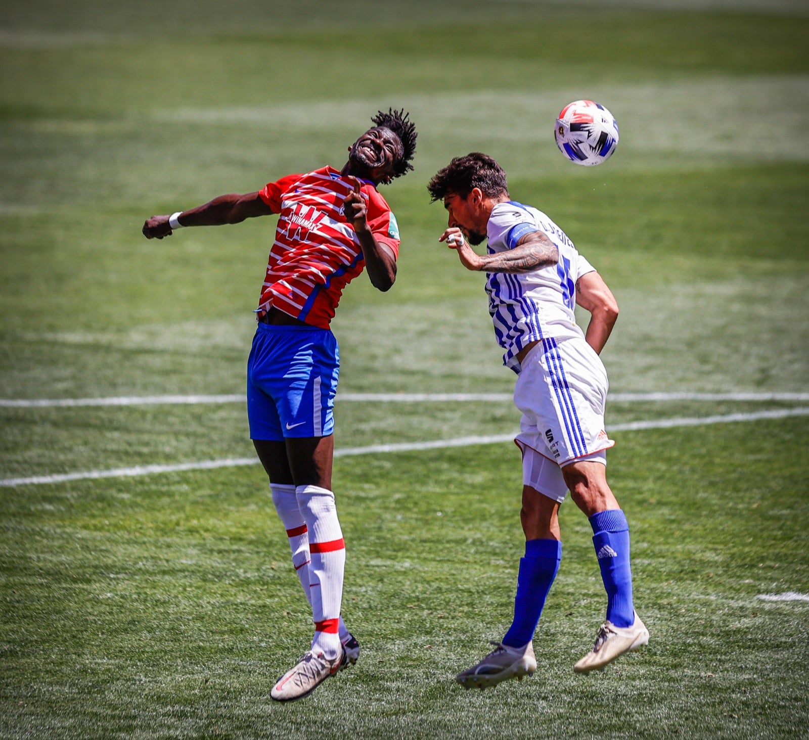 El solitario tanto del mediapunta granadino y las paradas de Joao Costa dejan al filial rojiblanco a un punto de la salvación