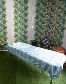 Imagen secundaria 2 - Yoga, pintura y masajes. 