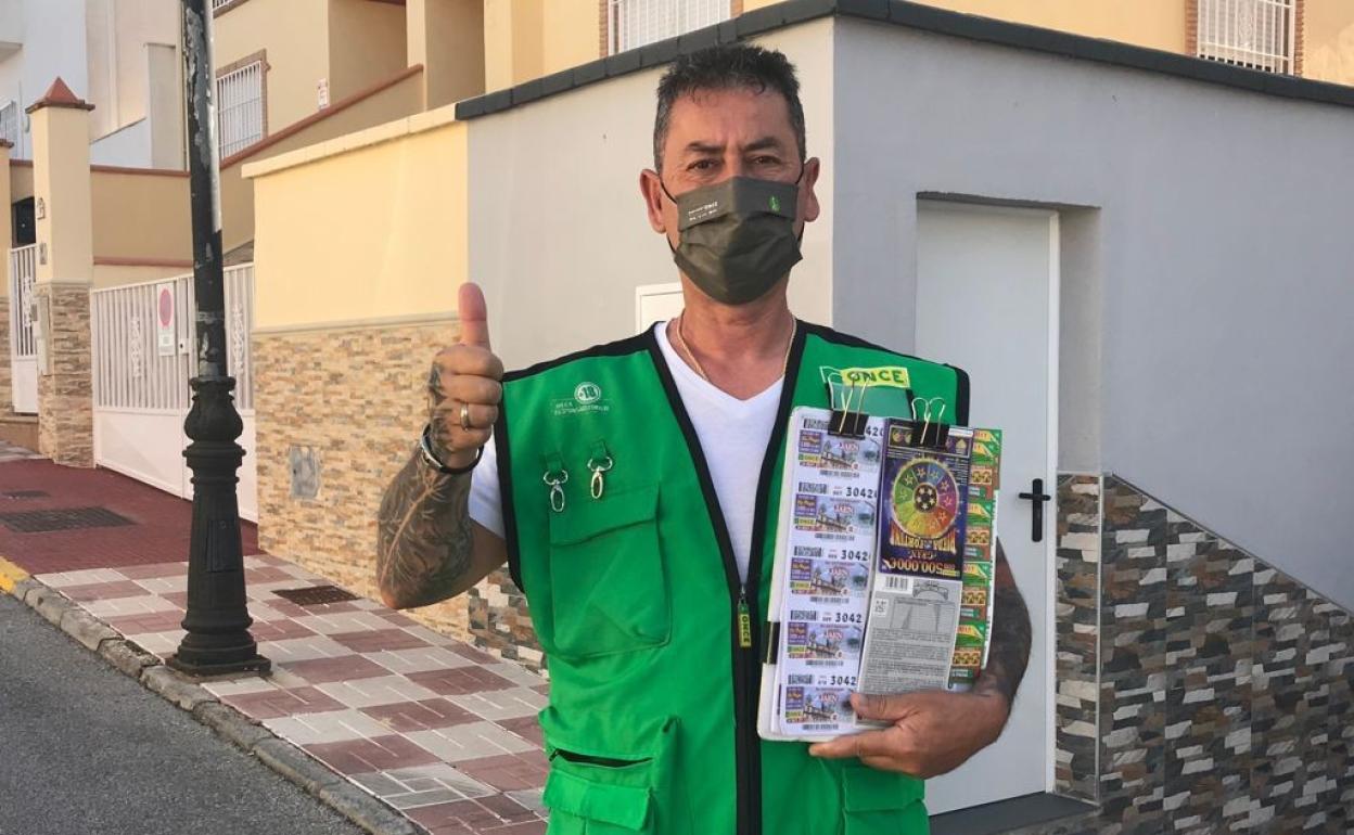 José García Pérez, vendedor del cupón premiado en Granada