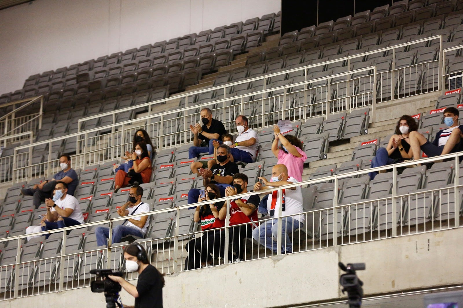 Fotos: Búscate en la grada del Palacio de los Deportes