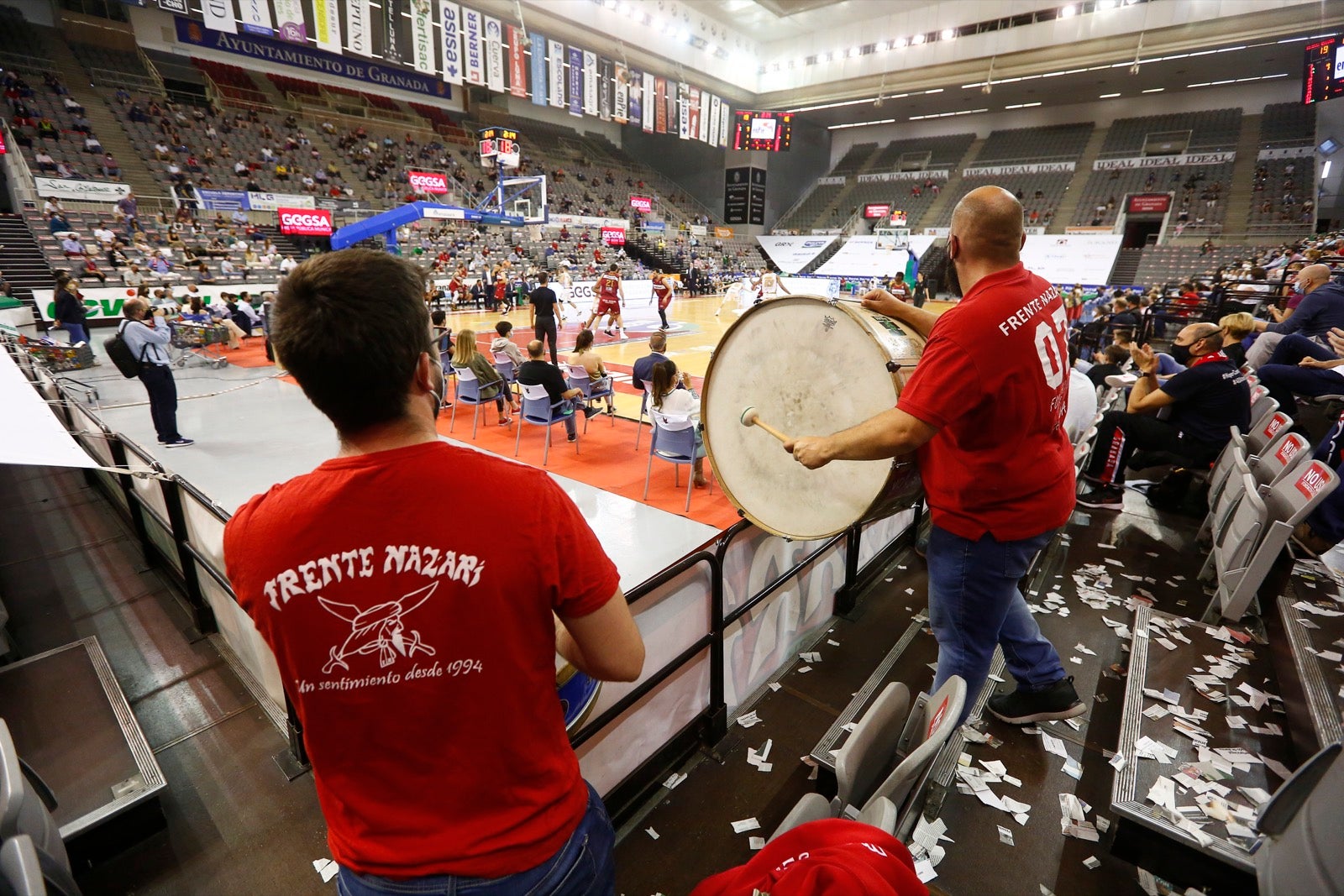 Fotos: Búscate en la grada del Palacio de los Deportes