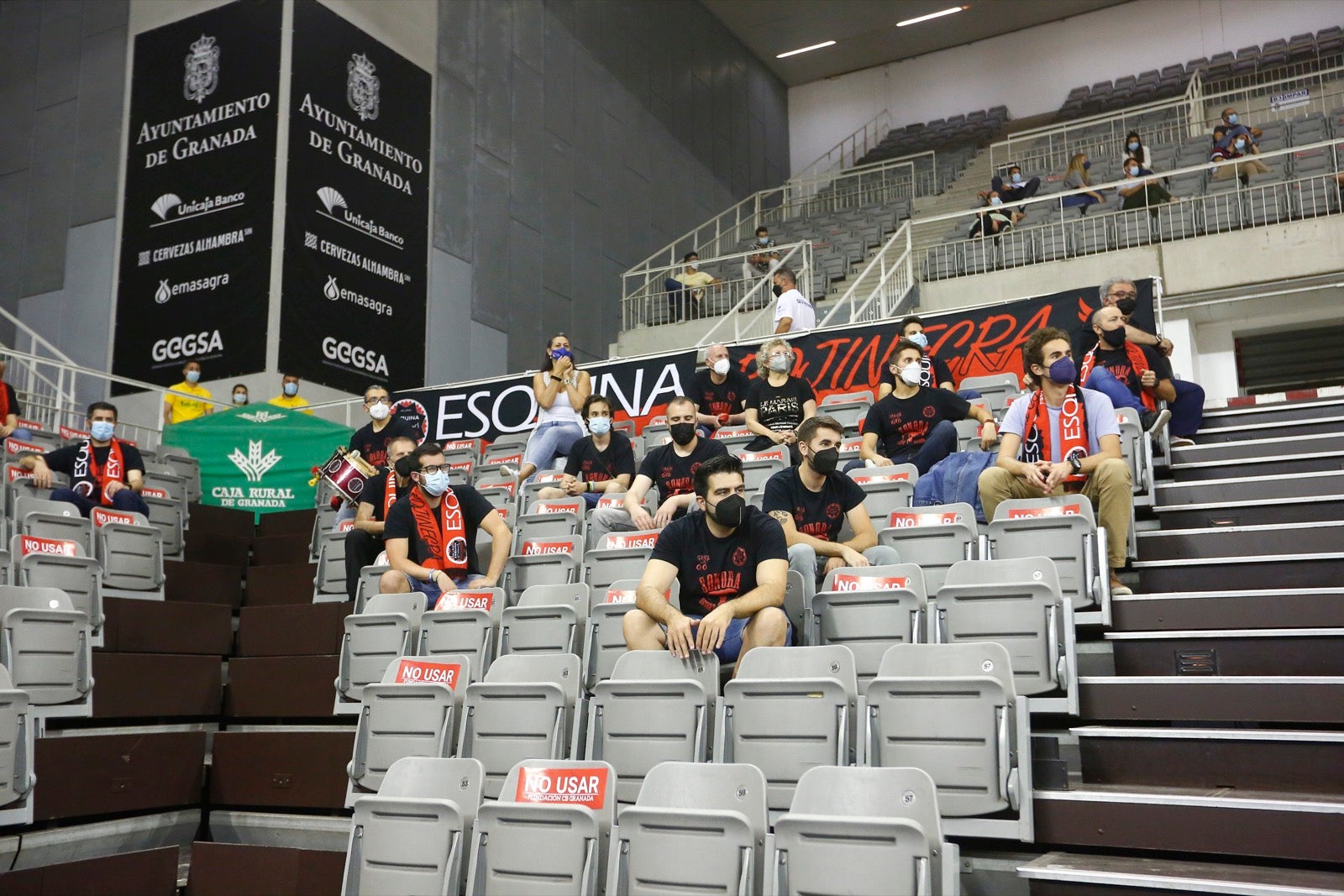 Fotos: Búscate en la grada del Palacio de los Deportes