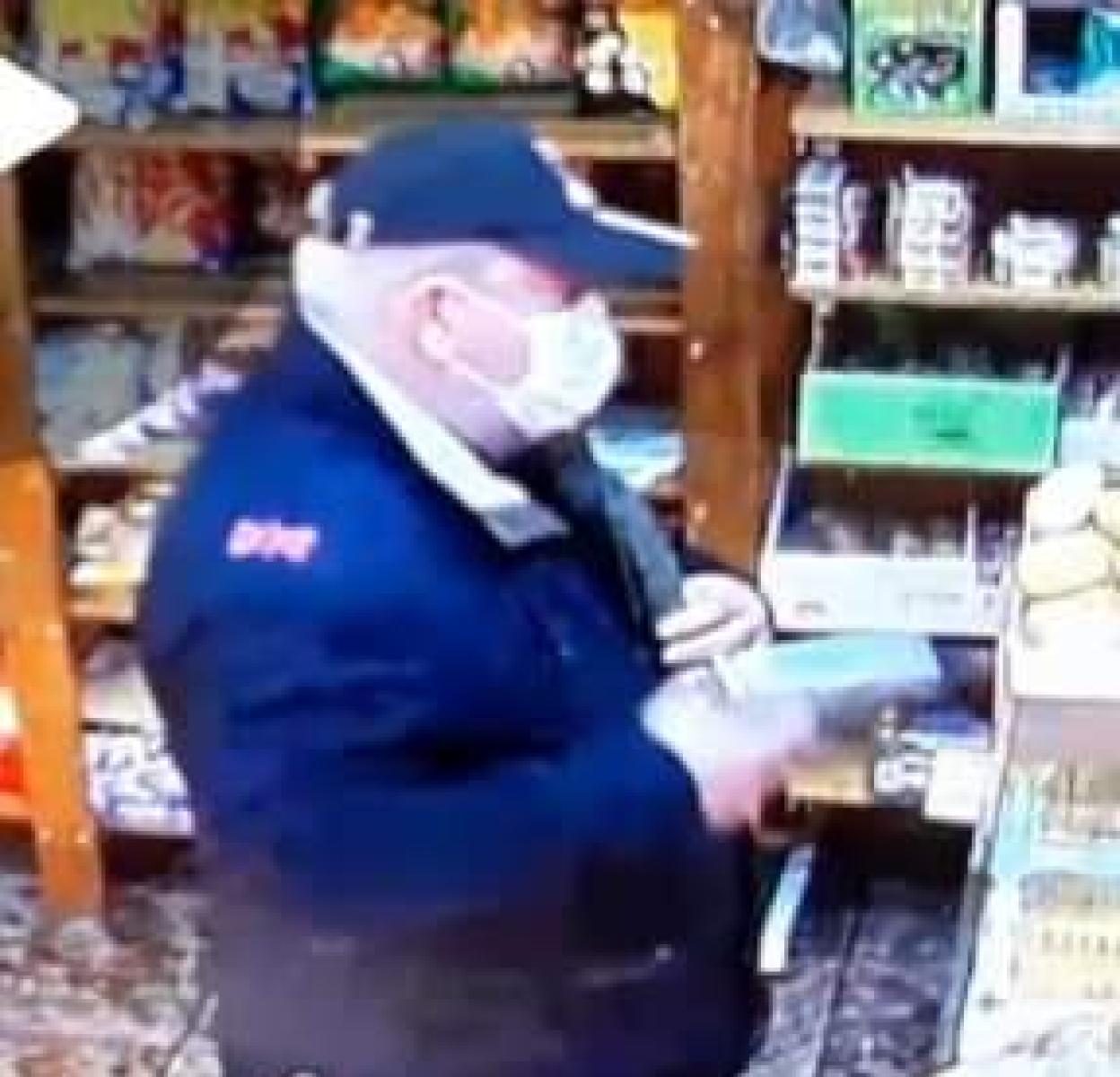 La imagen del presunto atracador, captaao por una cámara de seguridad.