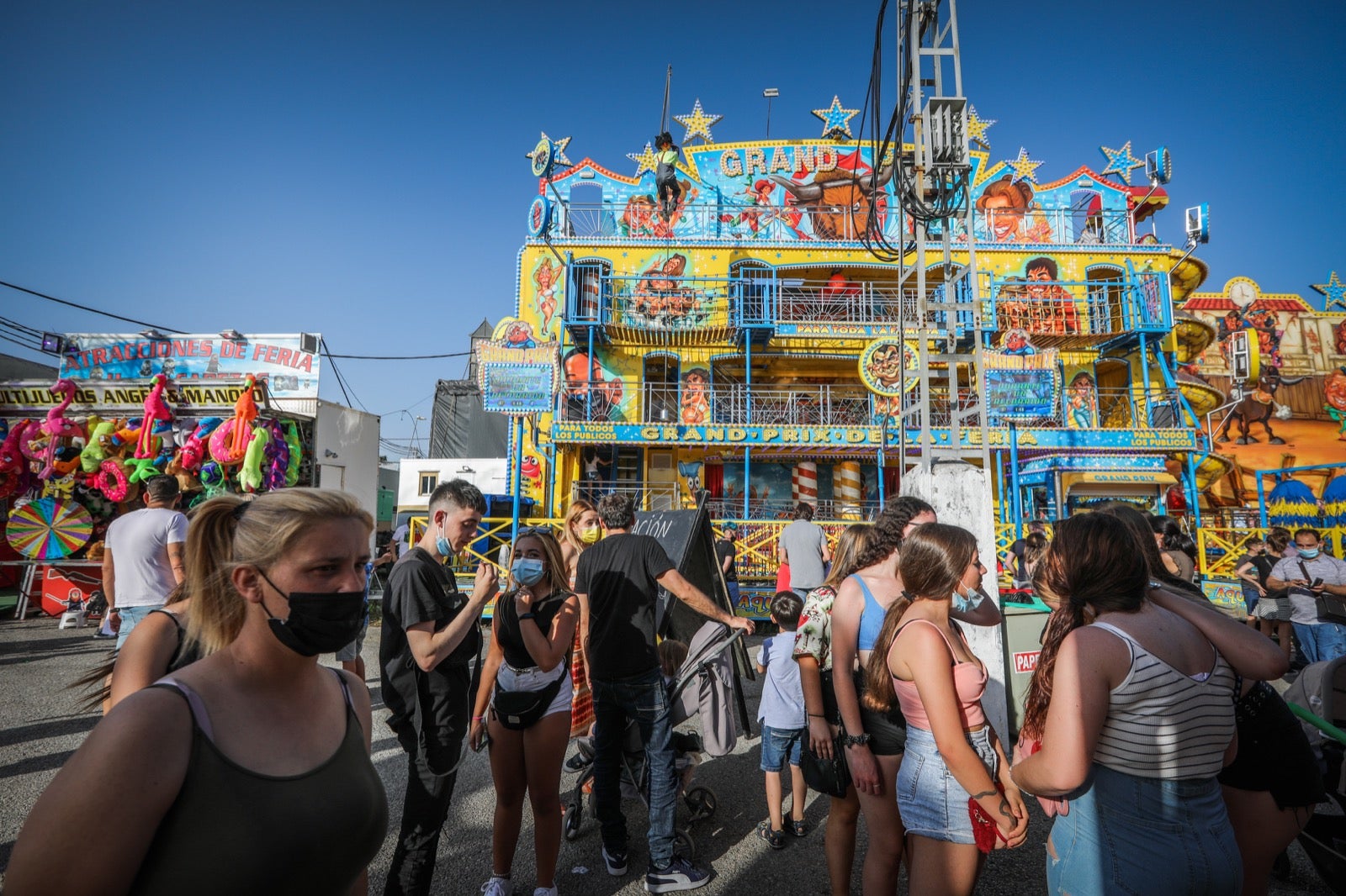 Fotos: Lleno y colas en el ferial de Granada en el Día del Corpus