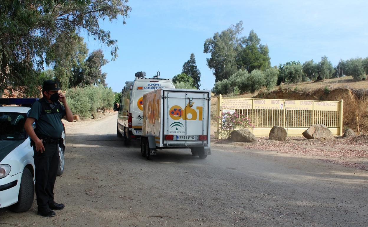Servicio del 061 y Guardia Civil en el lugar.