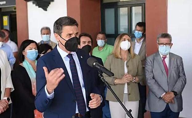 El delegado del Gobierno ve «deleznable» la crisis municipal de Granada y pide dejar gobernar al PSOE