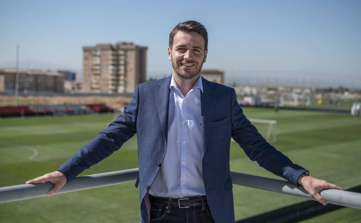 Fran Sánchez posa para una entrevista anterior con IDEAL en la Ciudad Deportiva del club. 