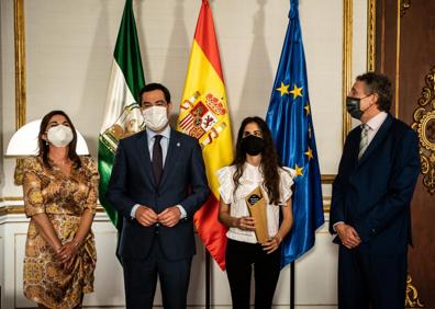 Imagen secundaria 1 - Cultura en Almería | Moreno recibe en San Telmo a la cantante pulpileña Laura Diepstraten