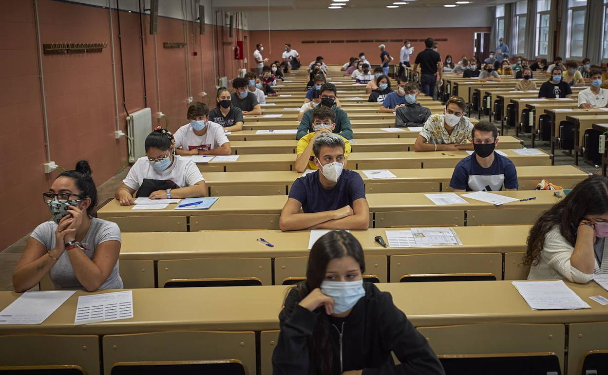 Estudiantes en las pruebas de selectividad del pasado septiembre.