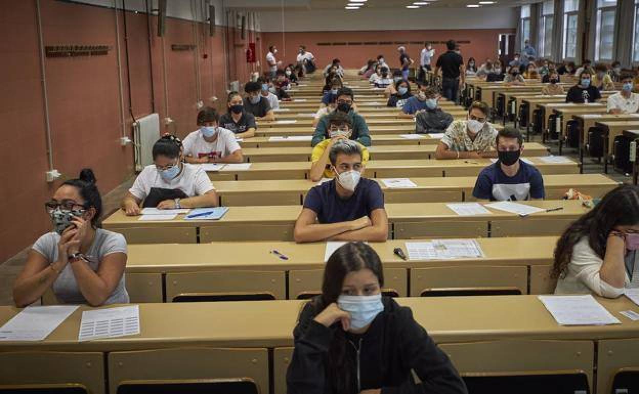 Estas son las medidas frente a la covid-19 durante la Selectividad en Andalucía