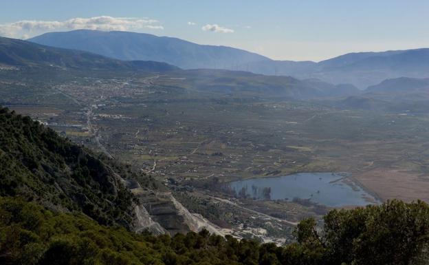 Imagen principal - Ruta senderista | Un balcón desde el que admirar Granada