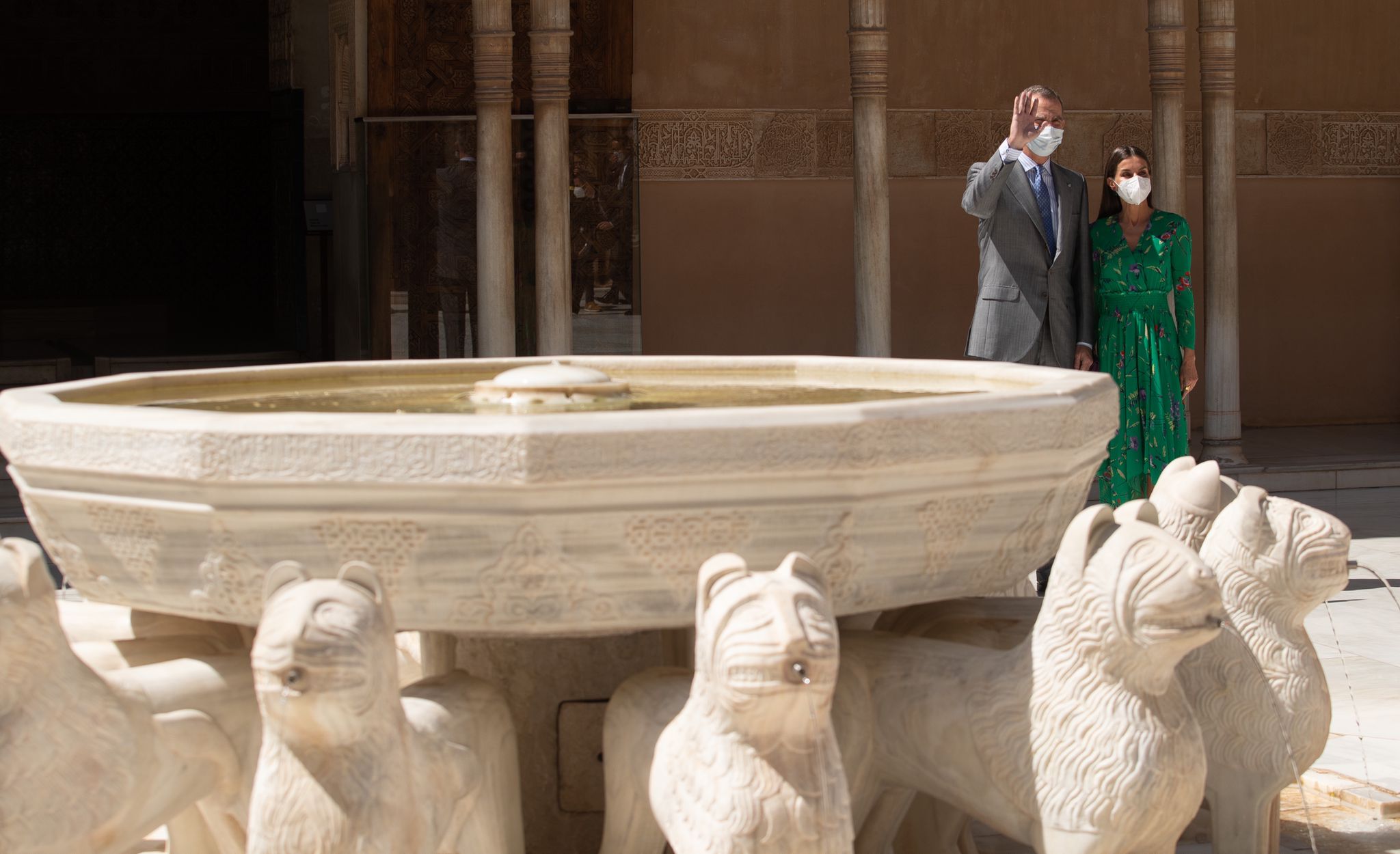 Don Felipe y Doña Letizia han visitado Granada para inaugurar 'Odaliscas. De Ingres a Picasso', una exposición impulsada por el Patronato de La Alhambra y el Generalife