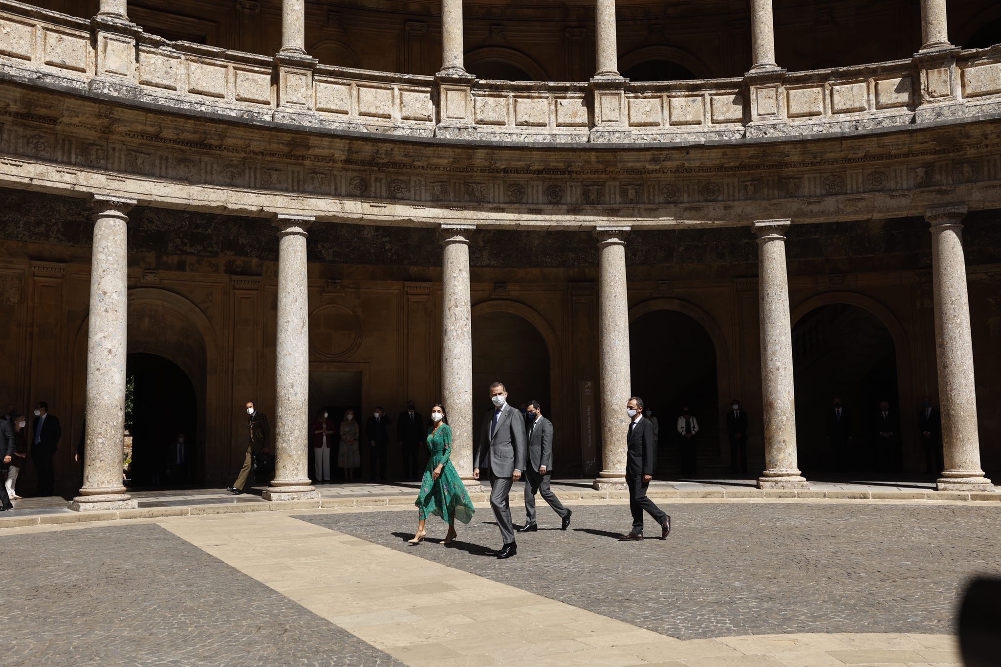 Don Felipe y Doña Letizia han visitado Granada para inaugurar 'Odaliscas. De Ingres a Picasso', una exposición impulsada por el Patronato de La Alhambra y el Generalife