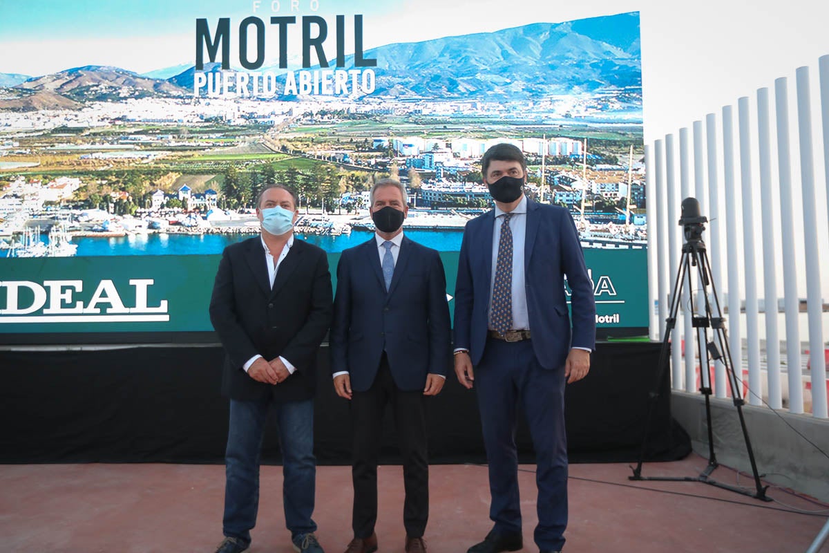 Fotos: Foro sobre las próximas actuaciones en el Puerto de Motril