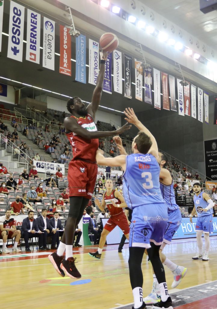 Fotos: Las mejores imágenes del Covirán-Breogán