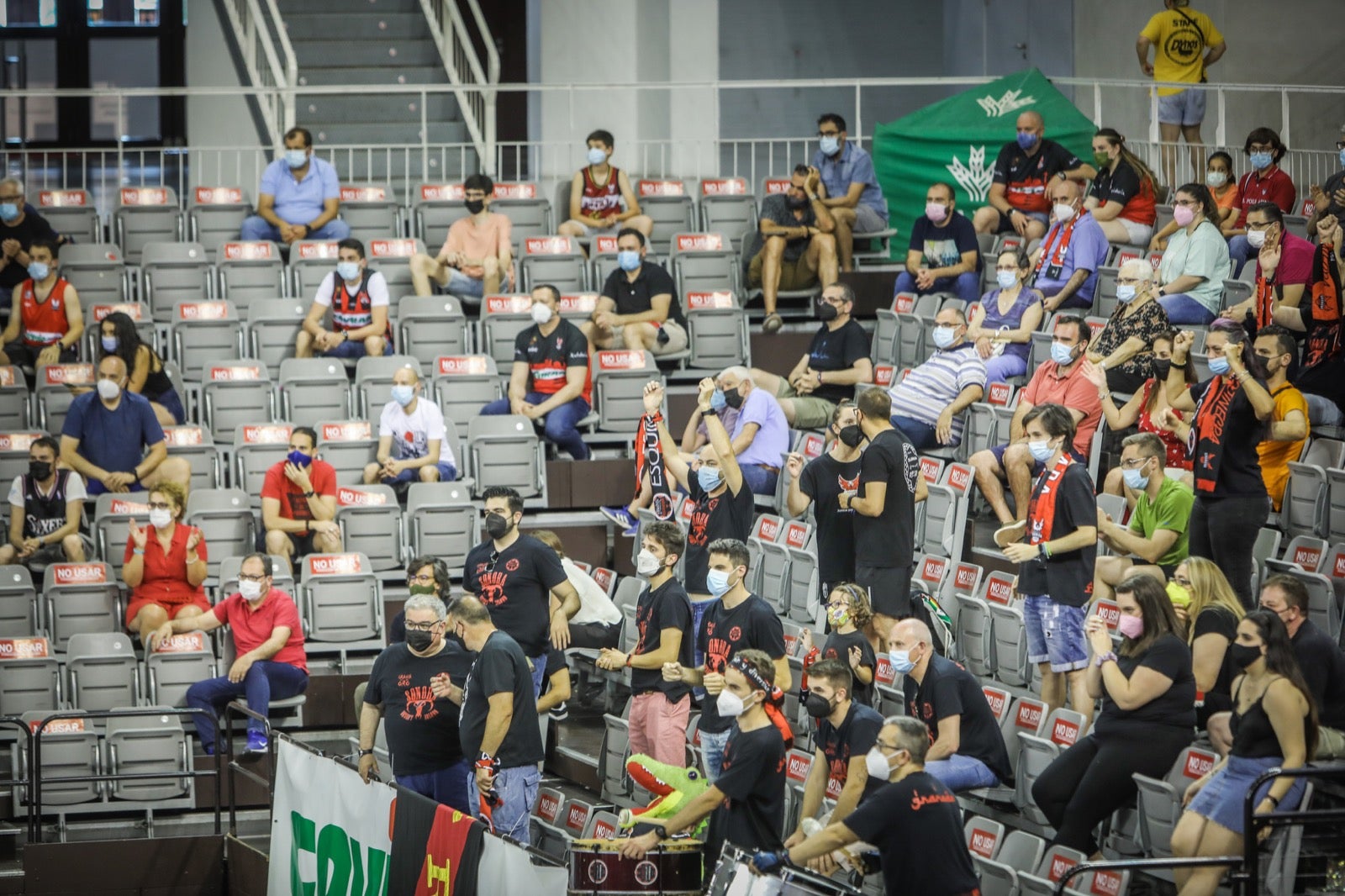 Fotos: Encuéntrate en la grada del partido Covirán Granada-Río Breogán Lugo