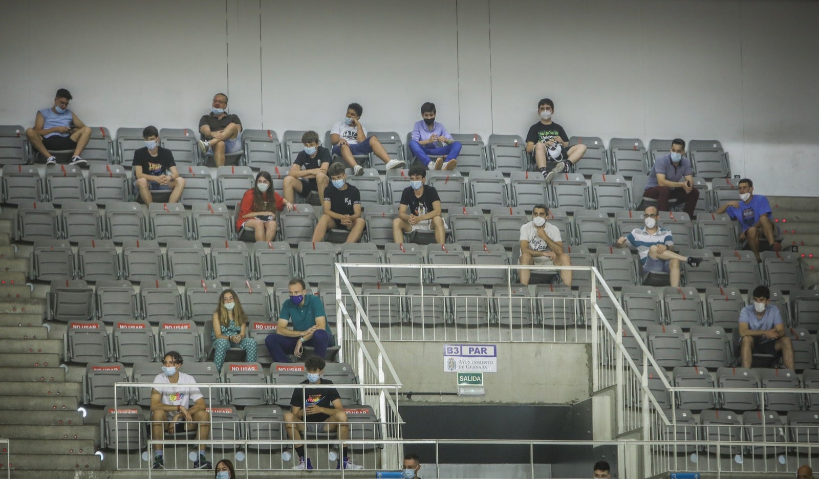 Fotos: Encuéntrate en la grada del partido Covirán Granada-Río Breogán Lugo