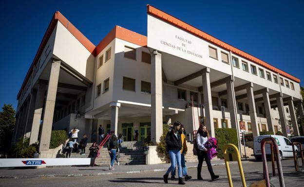 Andalucía anuncia que «ya se está vacunando» a los estudiantes Erasmus