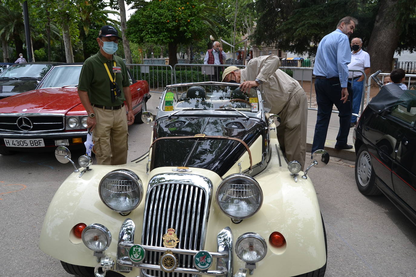 Hasta las 15 horas del domingo se podrán contemplar en el Paseo del Salón, los más de 70 vehículos del siglo pasado participantes en la XVII Ruta Reale.