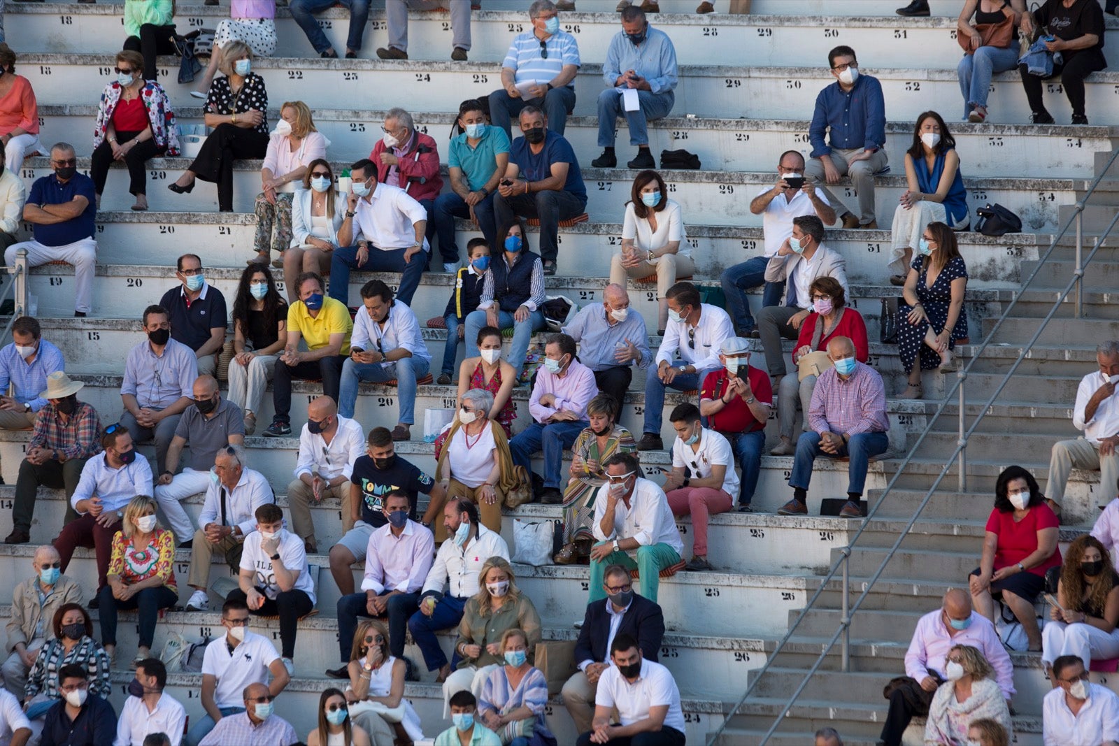 Fotos: Búscate en los tendidos de la Monumental de Frascuelo