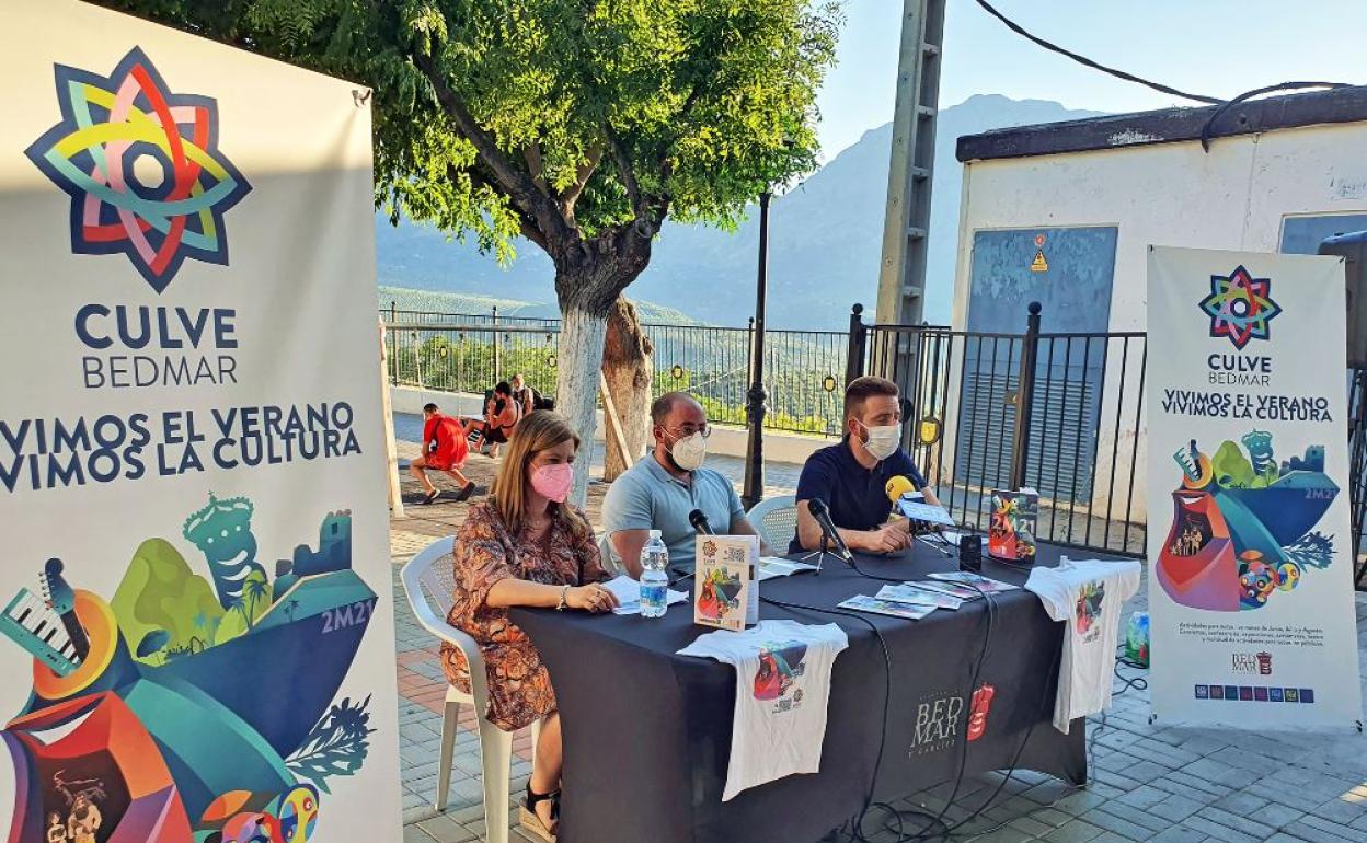 Presentación de la programación cultural y de actividades en Bedmar. 