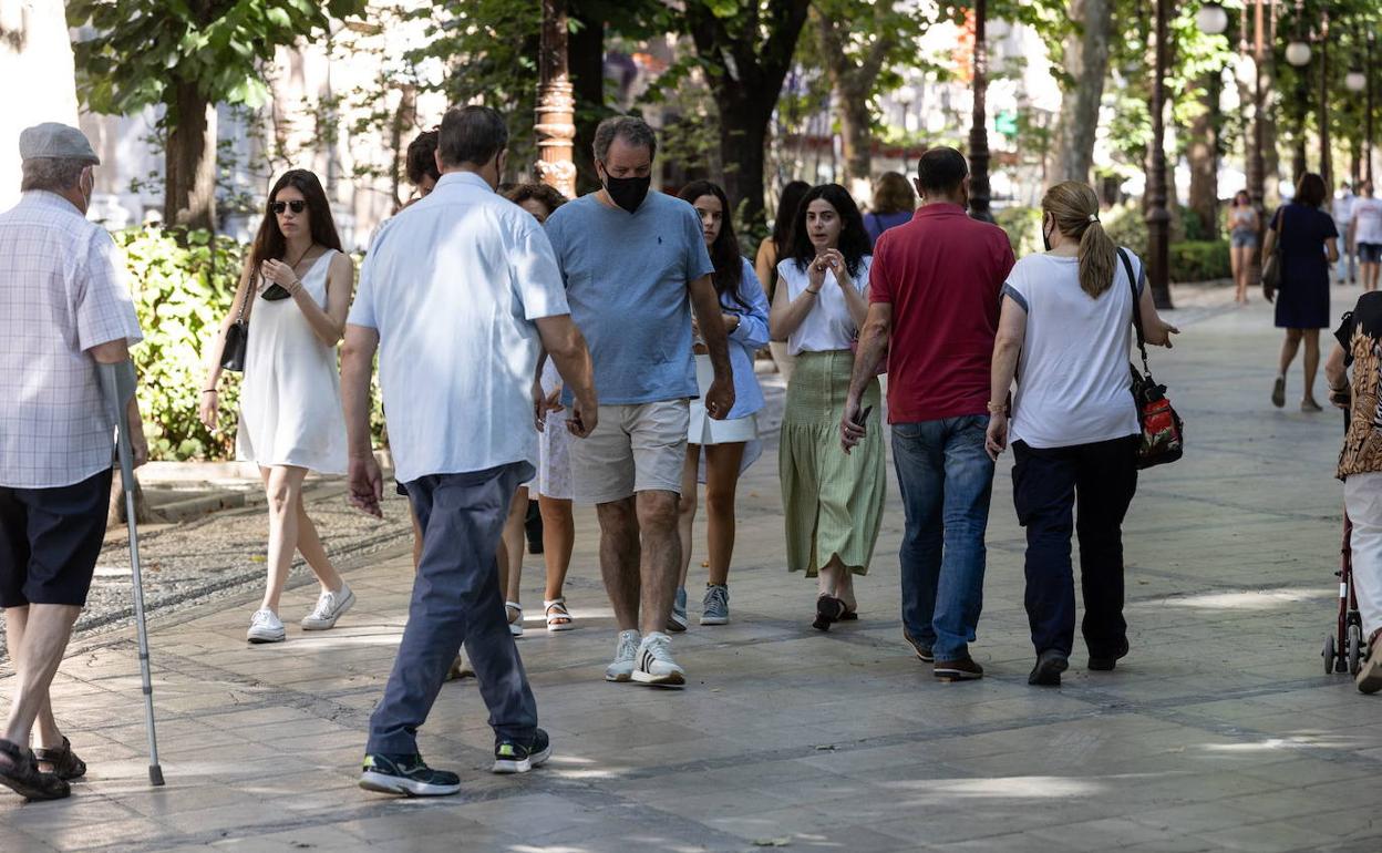 Primer fin de semana sin mascarillas en Granada. 