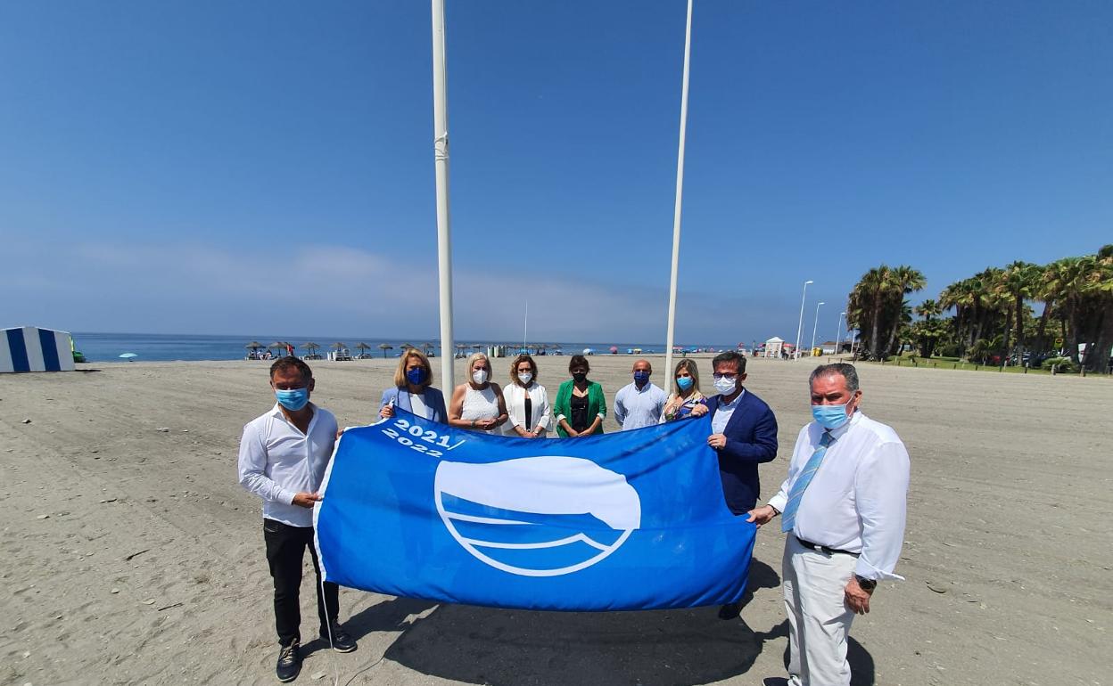 Playa Granada y Calahonda presumen de Banderas Azules