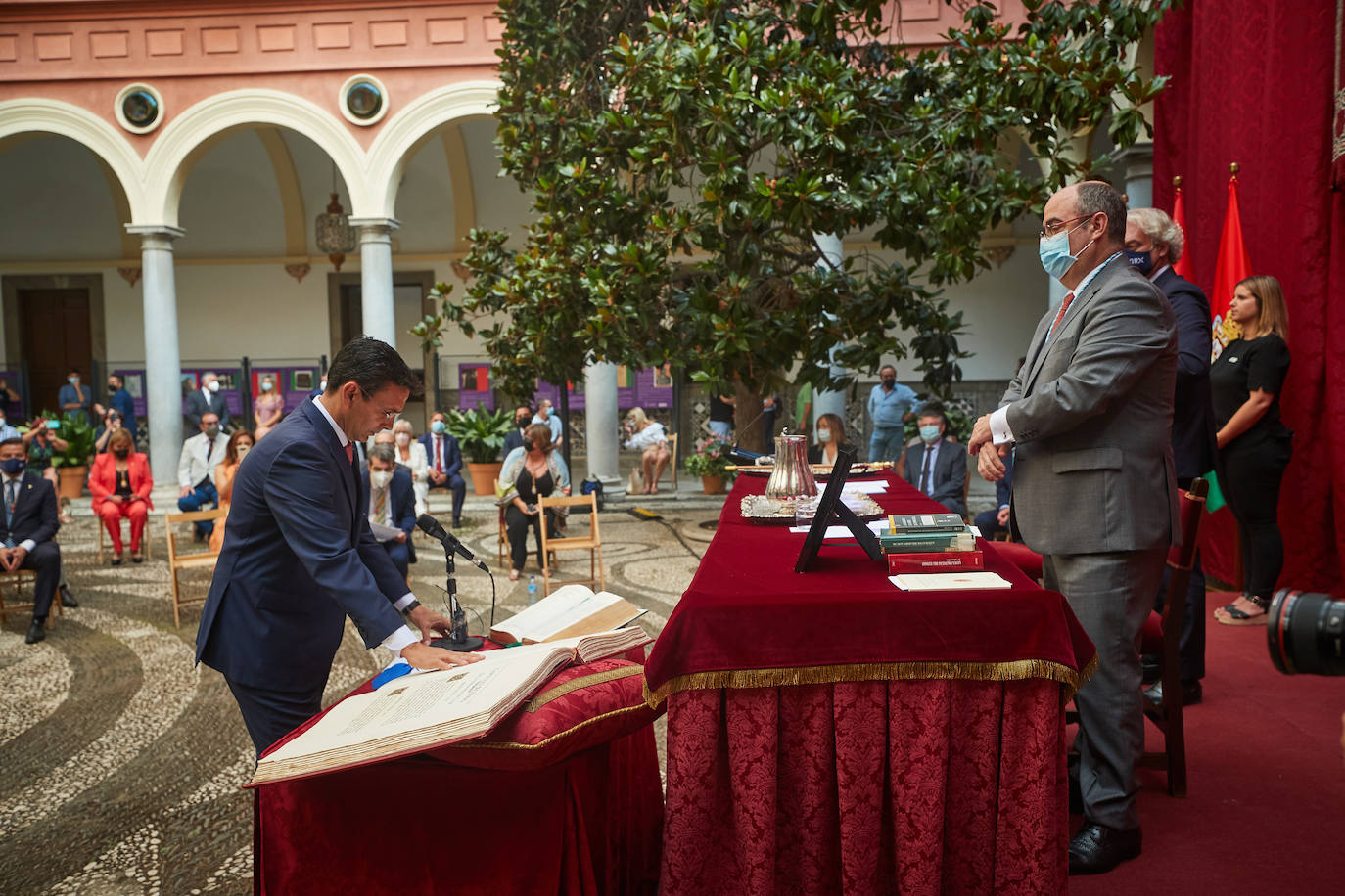 Todas las imágenes de una jornada histórica para Granada