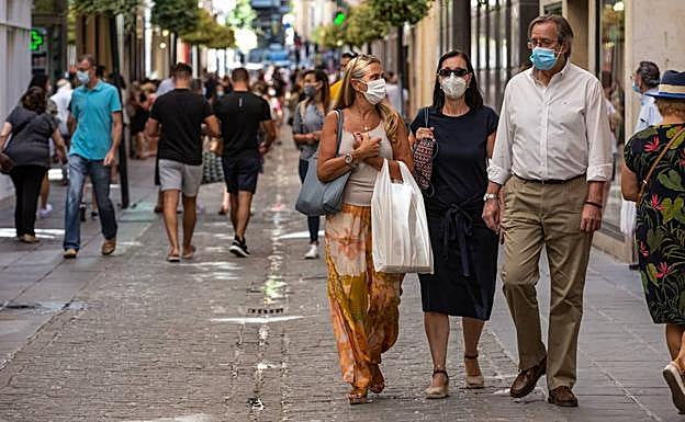 Granada mantiene los niveles de alerta y restricciones una semana más