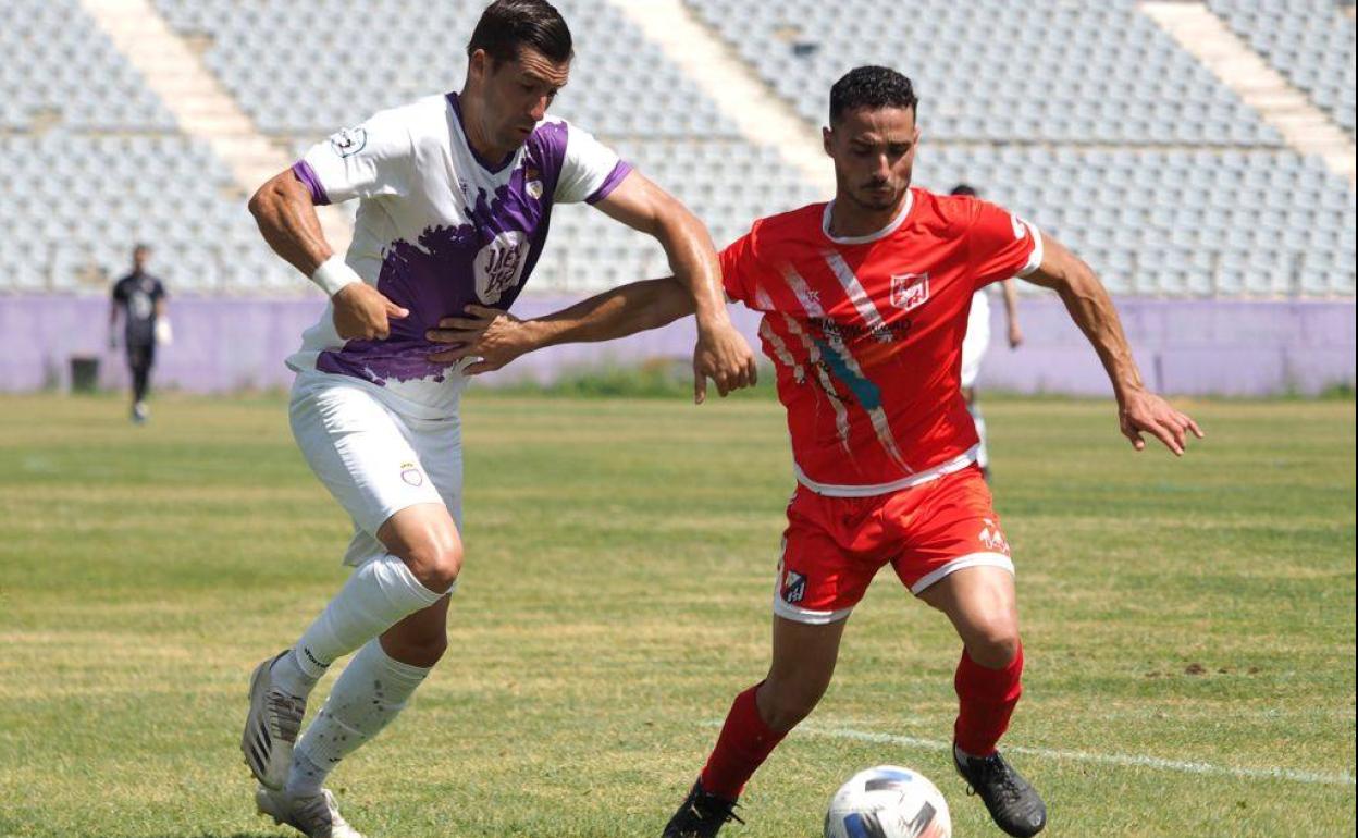 El conjunto blanco ha renovado ya a Juan Carlos y a Antonio Montiel. 