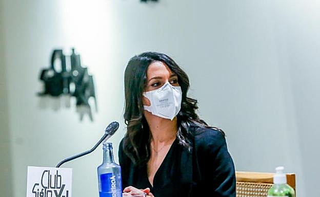 Arrimadas pide al PP que aborte su «operación» contra Cs tras «la chapuza de Granada»