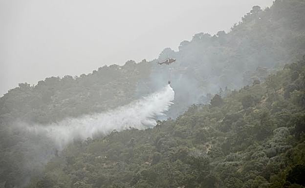 Imagen del incendio en Güejar Sierra.