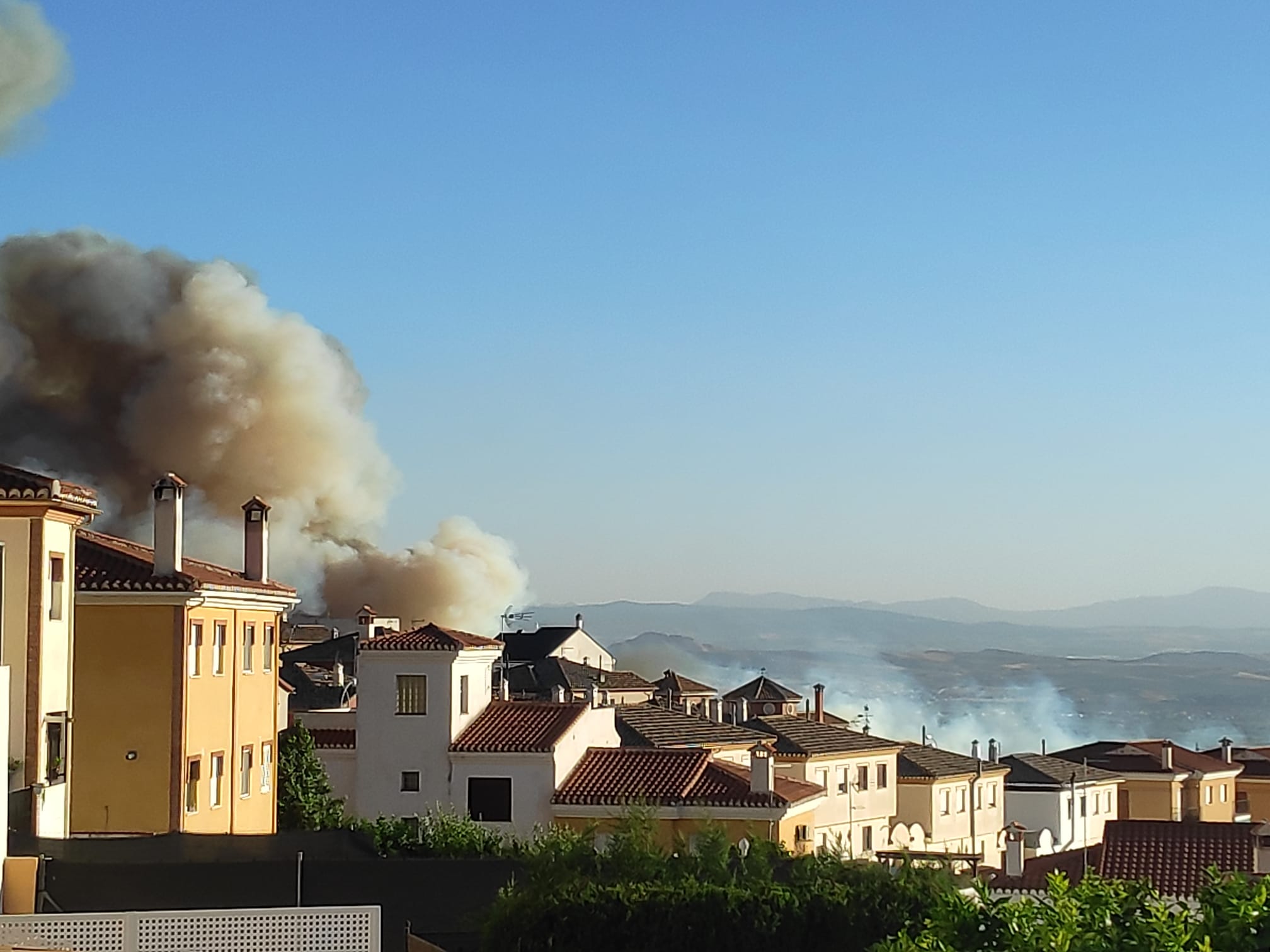 Fotos: El fuego quema el Barranco de San Jerónimo