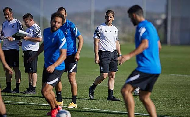 El anuncio oficial de Monchu se retrasa por trámites en la desvinculación del Barça