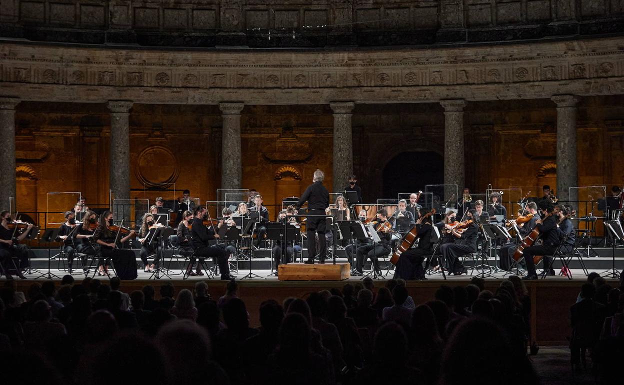 Imagen del concierto ofrecido en el Palacio de Carlos V por la Joven Orquesta Nacional de España.