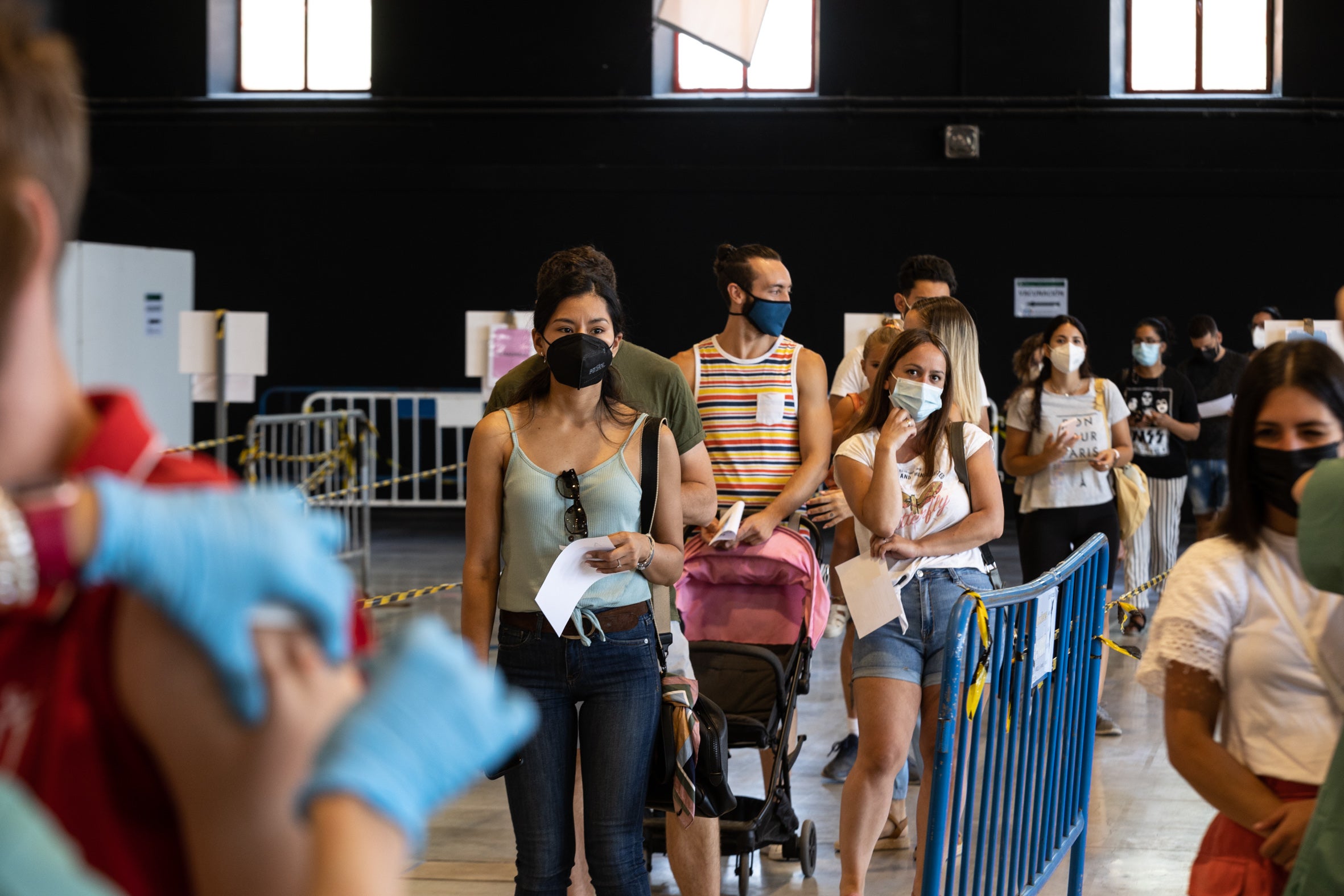 La vacunación avanza en Granada por nuevos grupos de edad