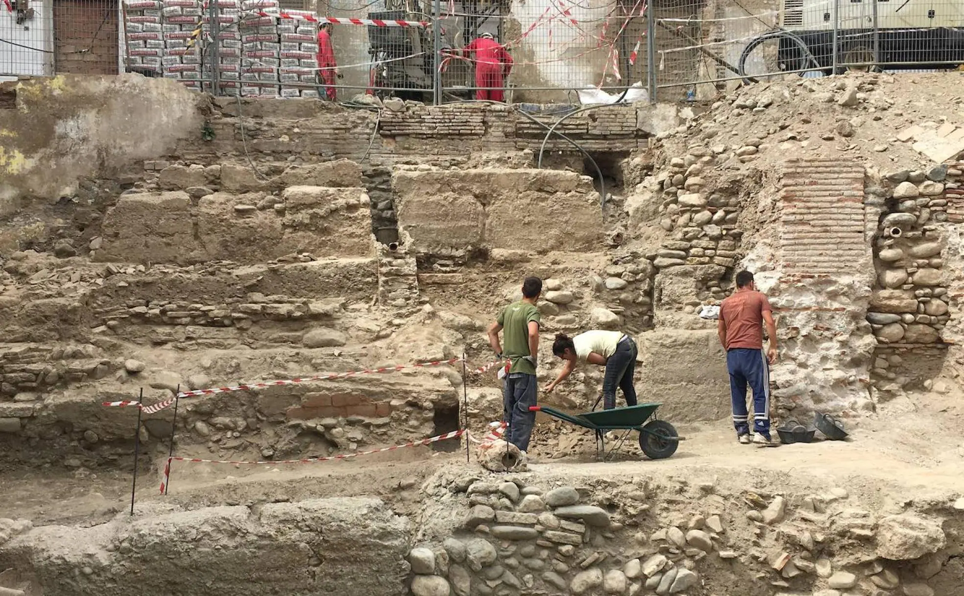 Restos arqueológicos del bajo Albaicín, arrasados en el siglo XII.