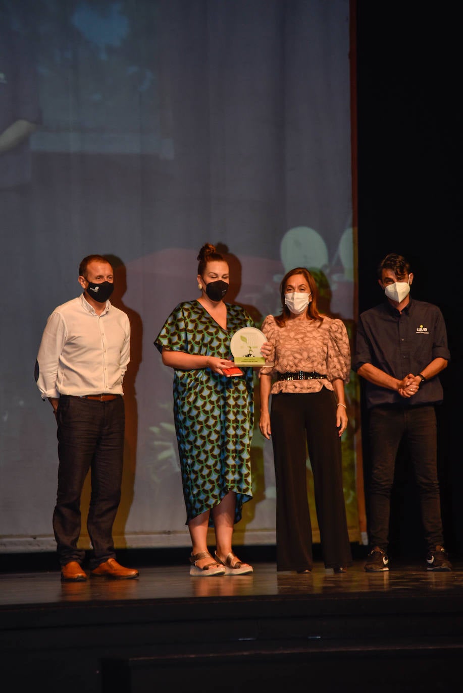 El Centro Cultural de Adra acogió este jueves una gala en la que se puso en valor al sector agroalimentario de la provincia de Almería