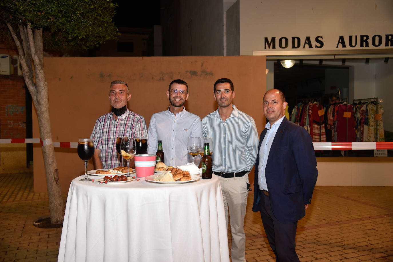 El Centro Cultural de Adra acogió este jueves una gala en la que se puso en valor al sector agroalimentario de la provincia de Almería