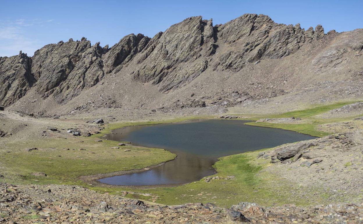 Laguna de Río Seco, en Sierra Nevada.