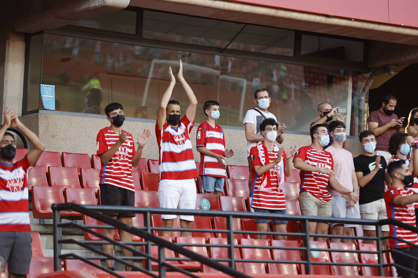 La afición vuelve a disfrutar de los partidos del Granada CF