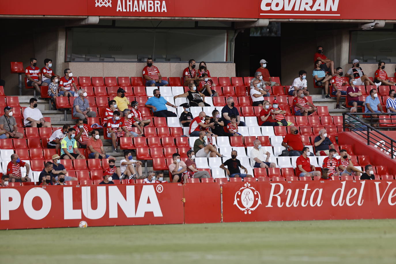 La afición vuelve a disfrutar de los partidos del Granada CF