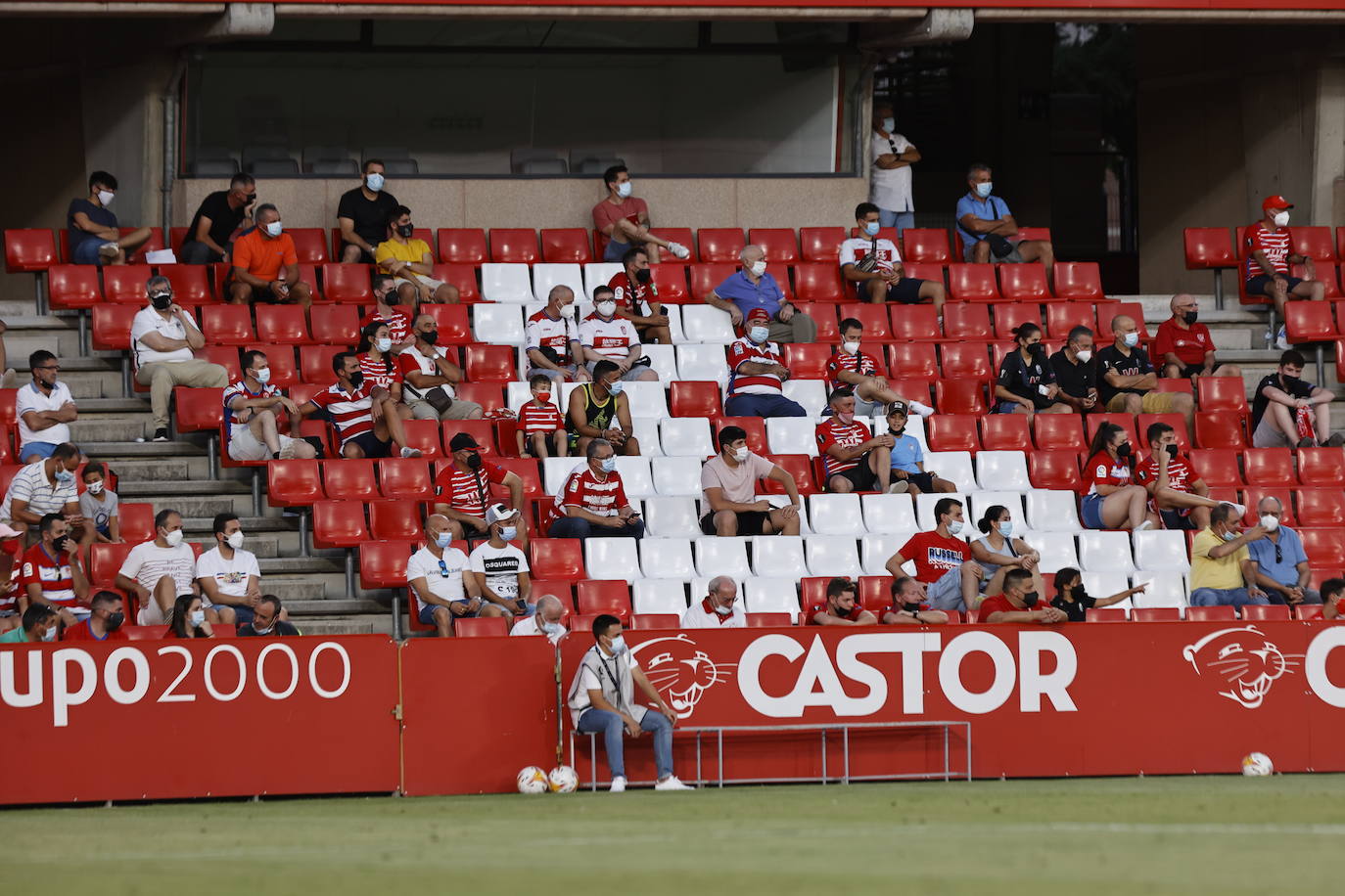 La afición vuelve a disfrutar de los partidos del Granada CF