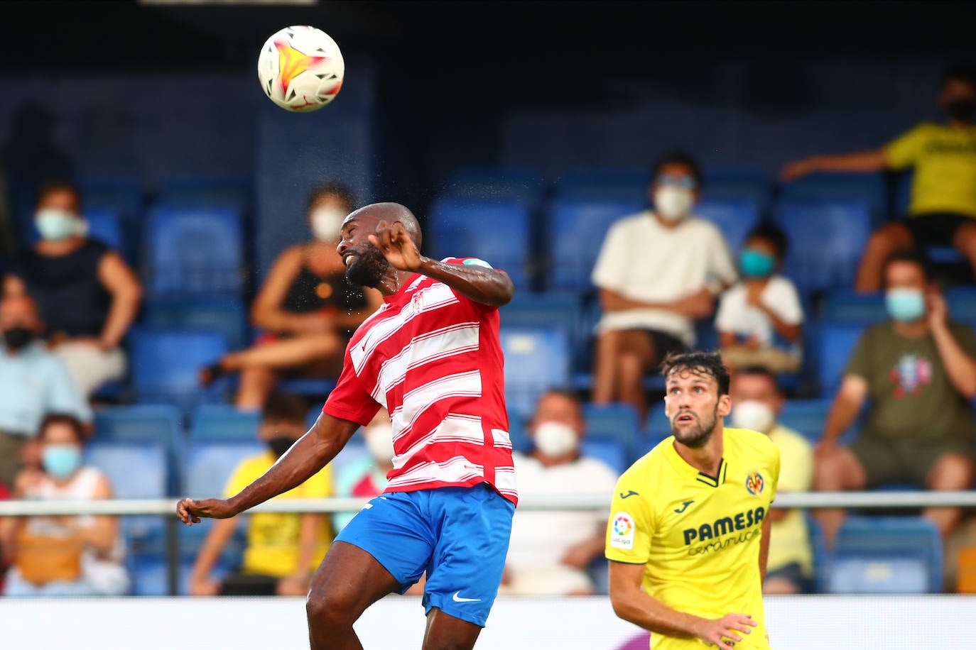 Fotos: Las mejores imágenes del encuentro entre el Villareal y el Granada