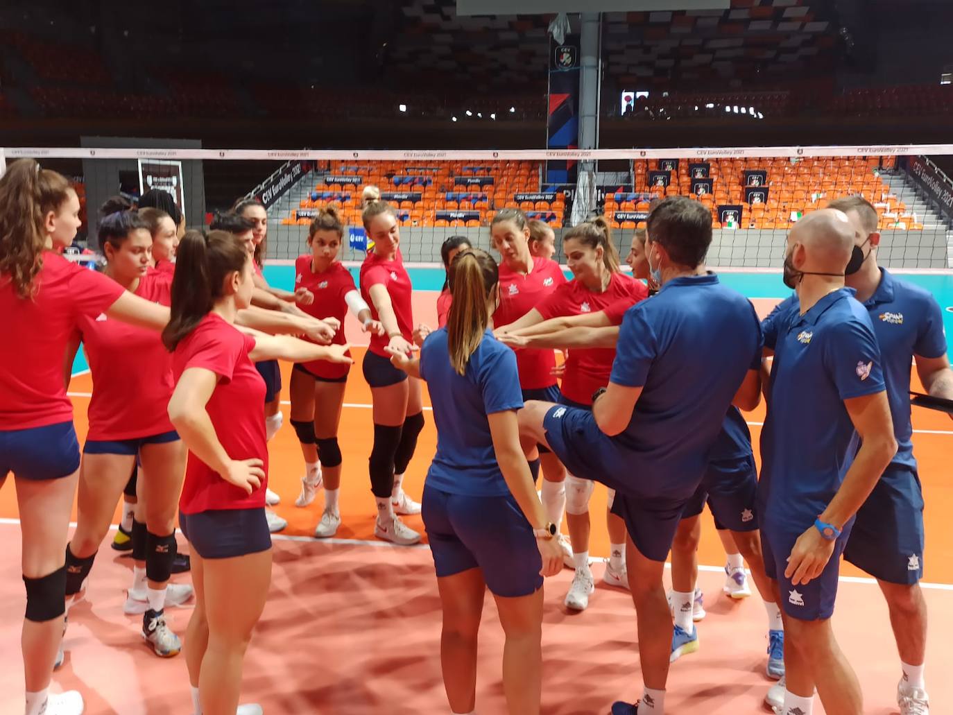 España cae en el primer partido del Europeo. 